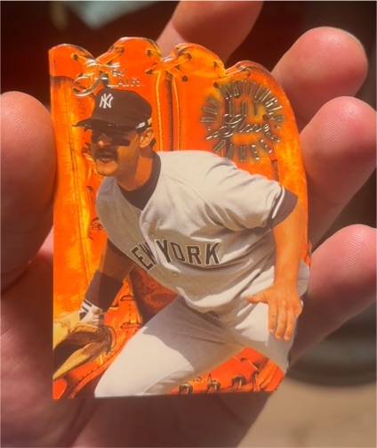 1994 Fleer Flair Hot Glove #6 Don Mattingly — front