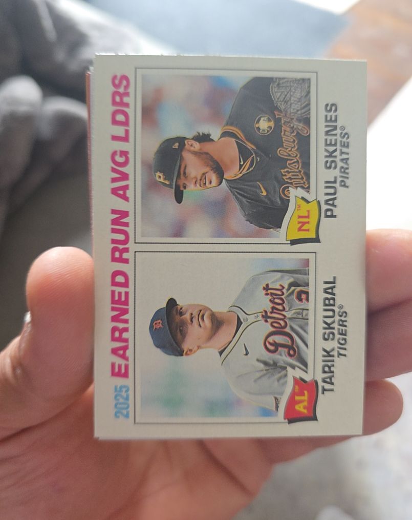 2026 Topps Heritage #7 Paul Skenes / Tarik Skubal ERA Leaders — front