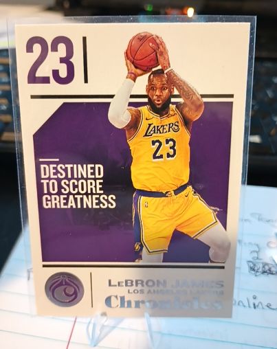 2018-19 Panini Chronicles #68 LeBron James — front