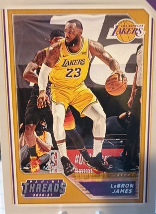 2020-21 Panini Chronicles Threads #85 LeBron James — front