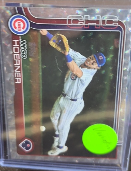 2025 Topps Chrome #107 Nico Hoerner — front