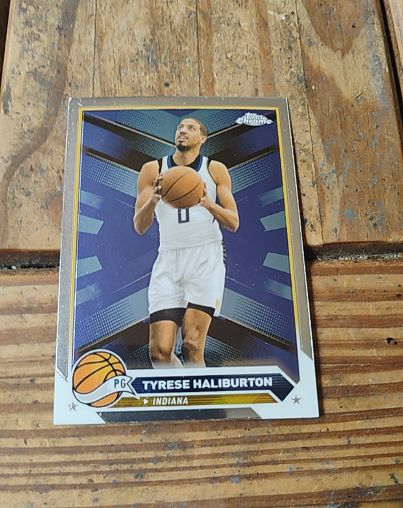 2023-24 Topps Chrome #4 Tyrese Haliburton Indiana Pacers — front