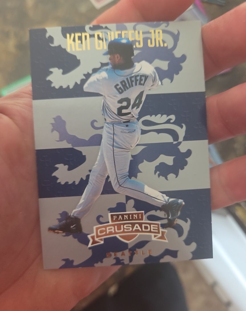 2025 Panini Crusade #12 Ken Griffey Jr. — front