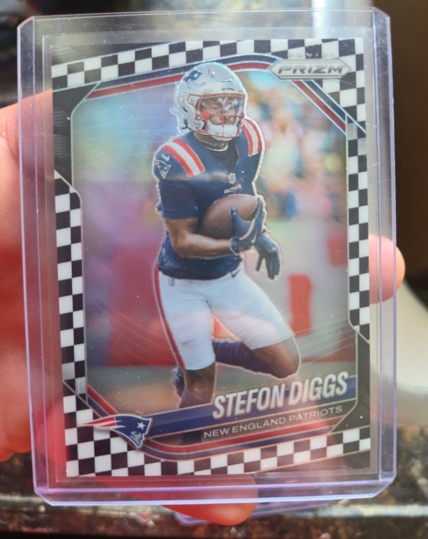 2025 Panini Prizm #182 Stefon Diggs — front