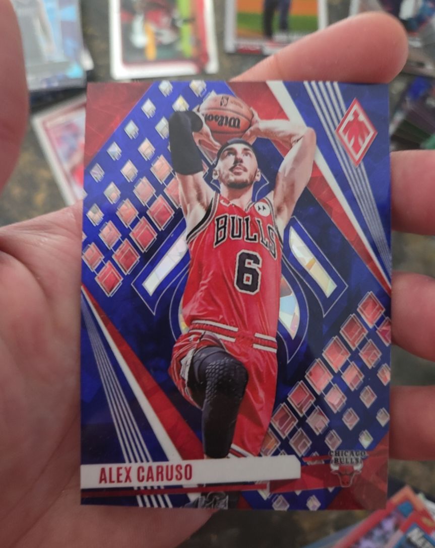 2023-24 Panini Phoenix #110 Alex Caruso — front