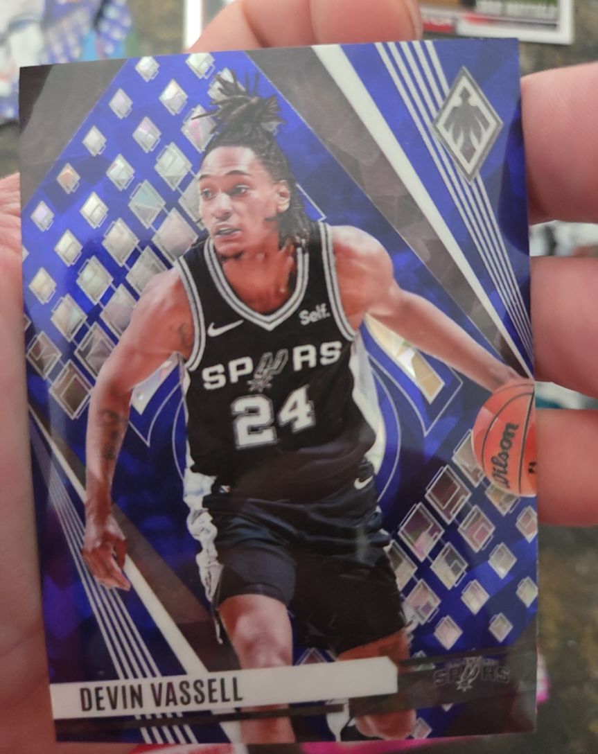 2023-24 Panini Phoenix #168 Devin Vassell — front