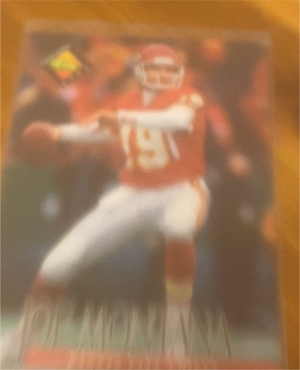 1993 Pro Set Power Moves Update #PMUD10 Joe Montana — front