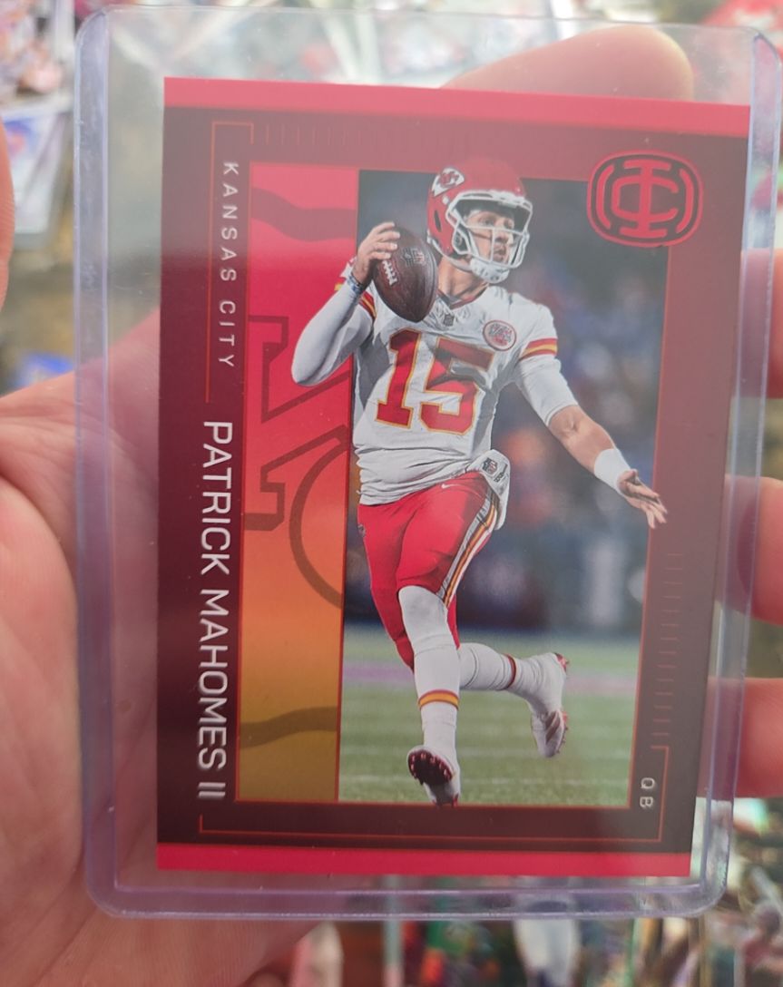 2025 Panini Icon Collection #8 Patrick Mahomes II — front