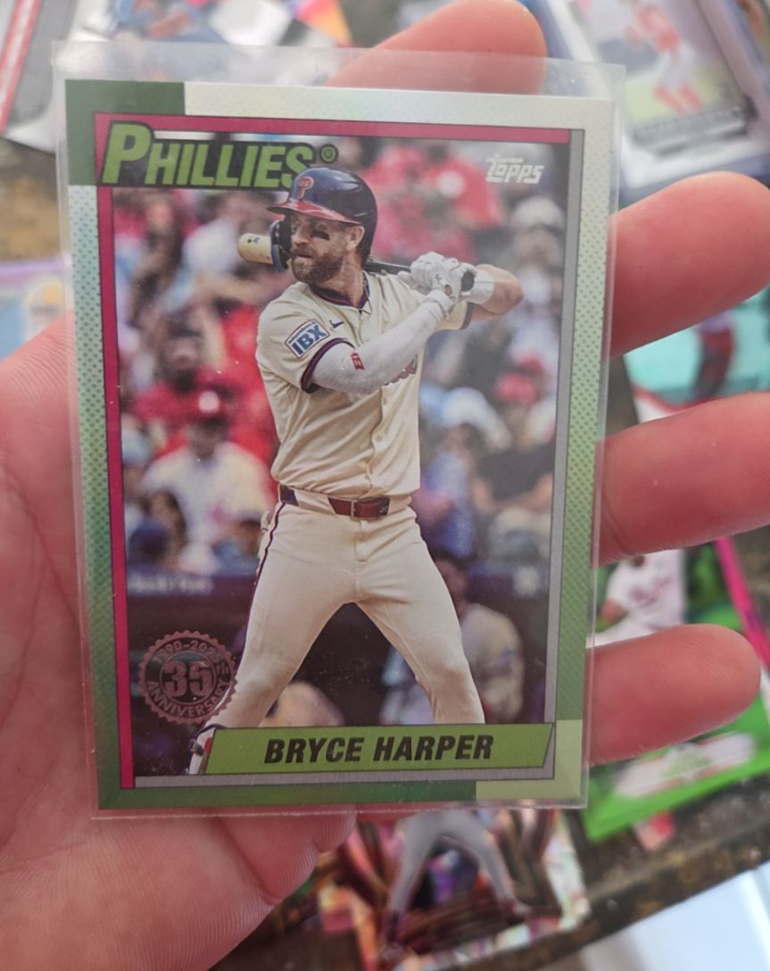 2025 Topps Update #U90-15 Bryce Harper — front