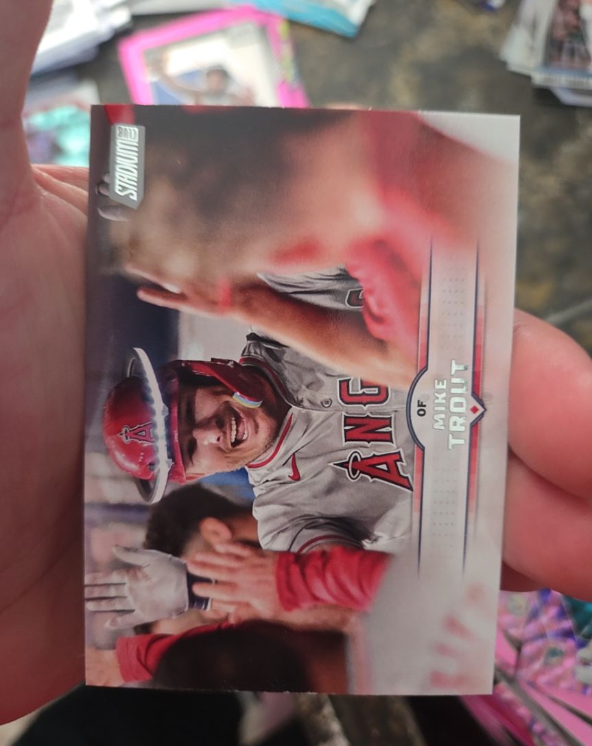 2025 Topps Stadium Club #32 Mike Trout — front