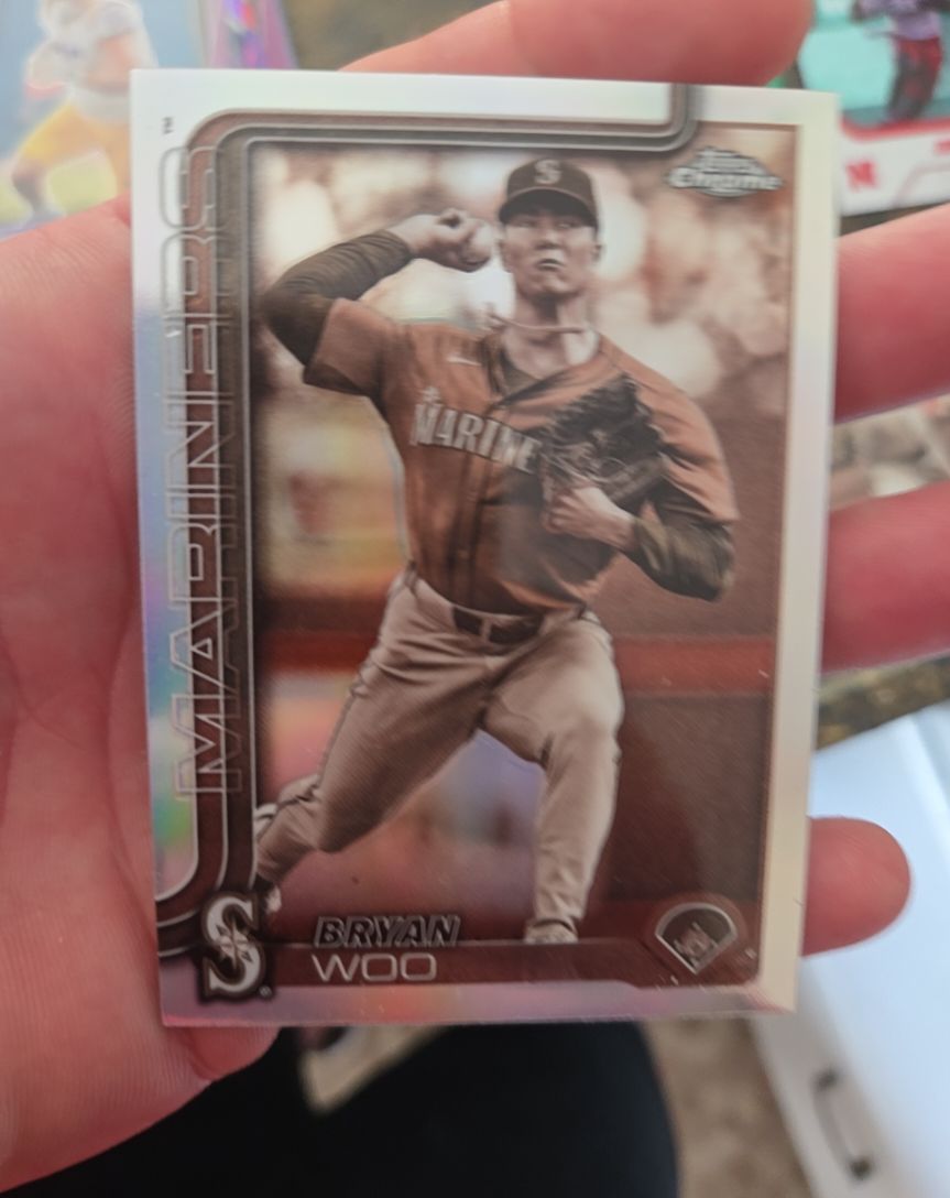 2025 Topps Chrome Update #USC16 Bryan Woo Sepia Refractor — front