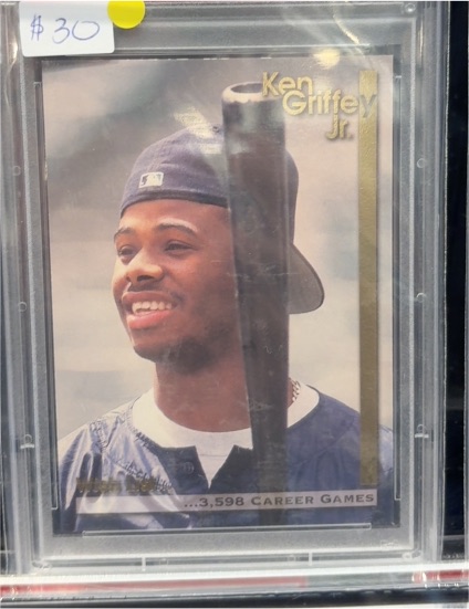 1996 SkyBox Emotion XL D-Fense #4 Ken Griffey Jr. — front