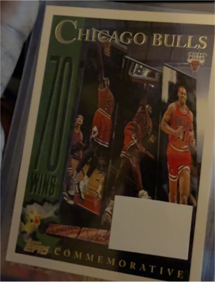 1996-97 Topps #72 Chicago Bulls 72 Wins Commemorative — front