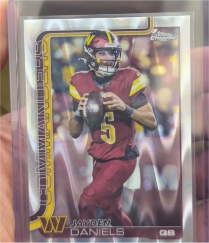 2025 Topps Chrome #295 Jayden Daniels — front