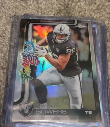 2025 Topps Chrome Football Brock Bowers Future Stars #FS-21 — front
