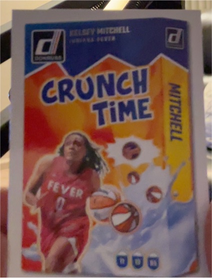 2025 Panini Donruss WNBA #6 Kelsey Mitchell Crunch Time — front