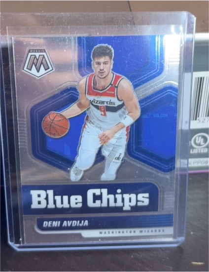 2020-21 Panini Mosaic Blue Chips #3 Deni Avdija — front