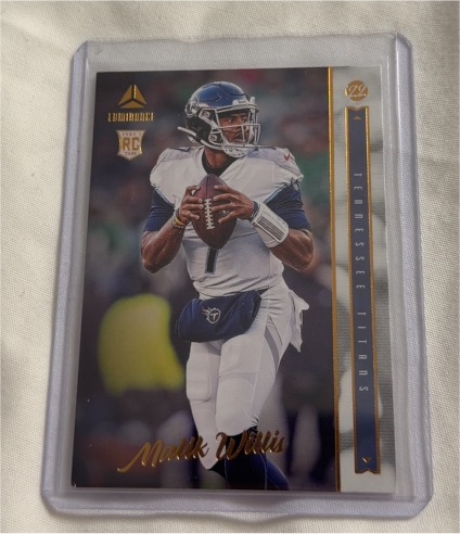 2022 Panini Chronicles Luminance #201 Malik Willis — front