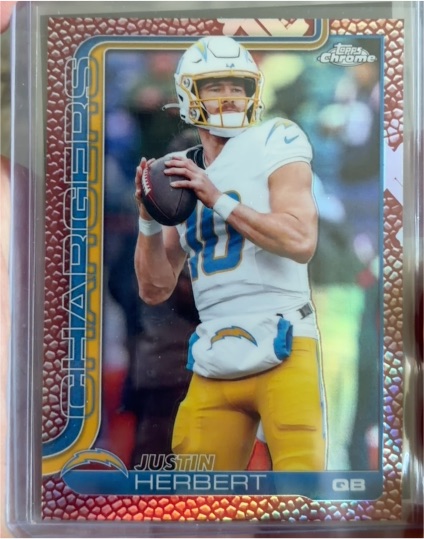 2025 Topps Chrome #158 Justin Herbert — front