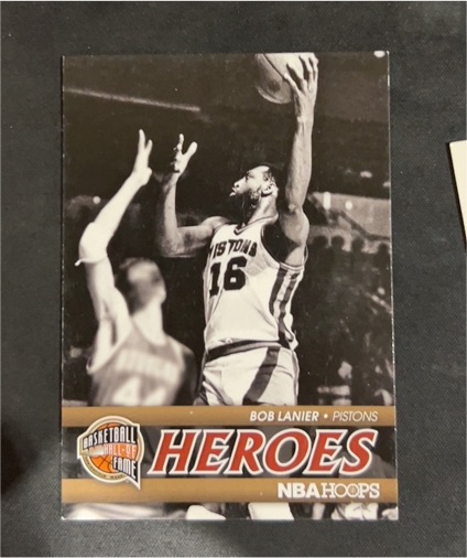 2011-12 Panini NBA Hoops Hall of Fame Heroes #10 Bob Lanier — front