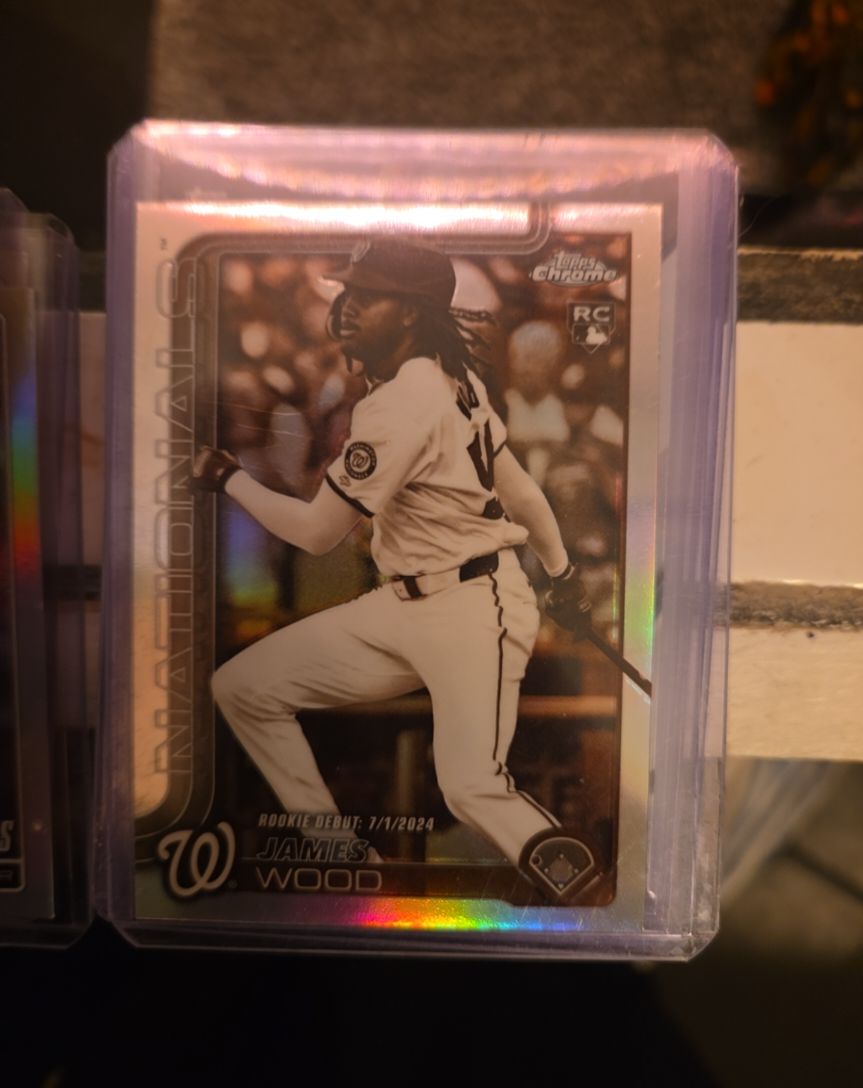 2025 Topps Chrome Update #USC95 James Wood — front