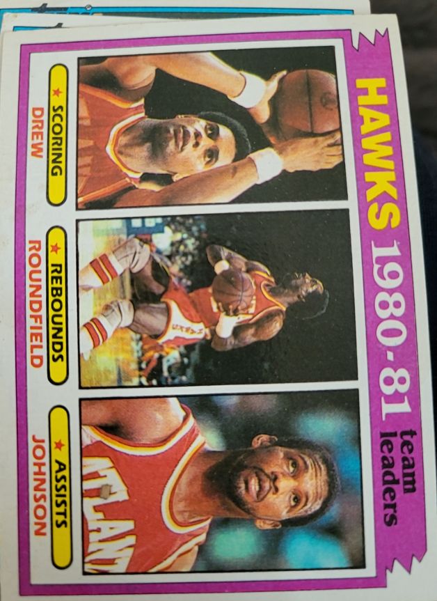 1981-82 Topps #44 Atlanta Hawks Team Leaders John Drew Dan Roundfield Eddie Johnson — front