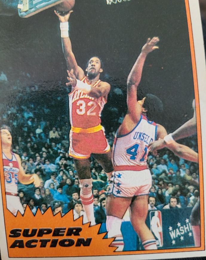1981-82 Topps Basketball #110 Dan Roundfield — front