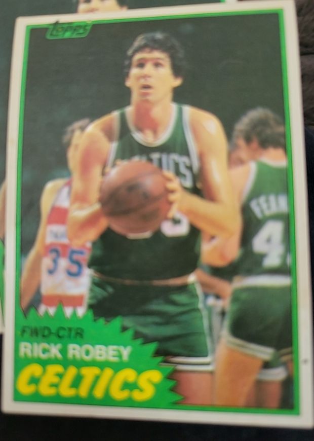 1981-82 Topps #76E Rick Robey Boston Celtics — front