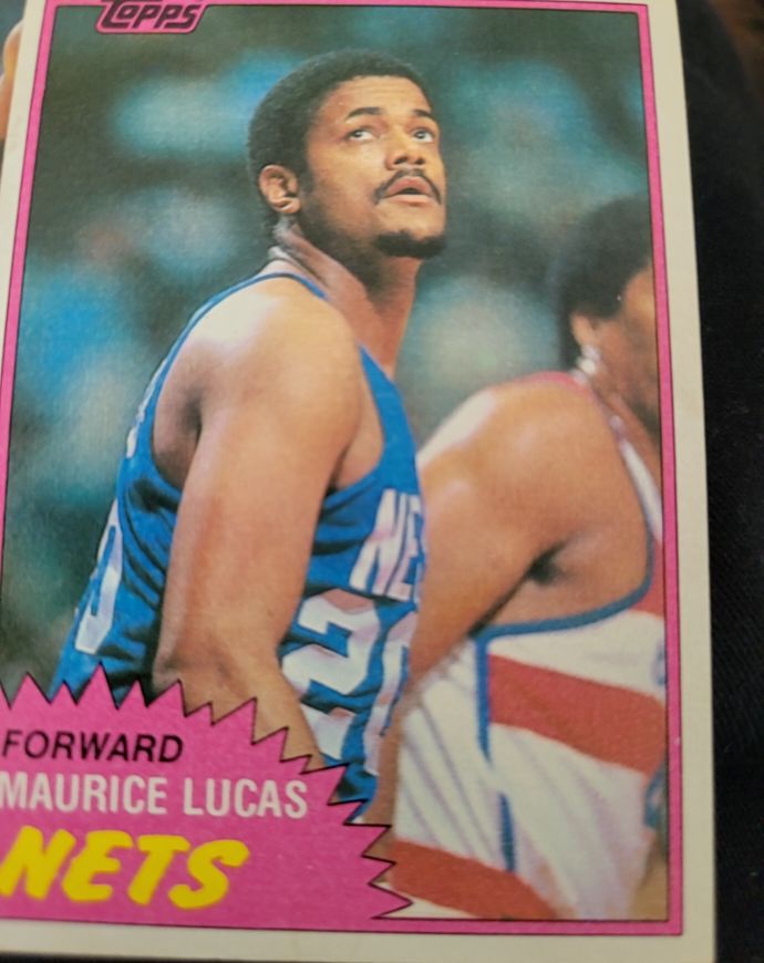 1981-82 Topps #79 Maurice Lucas — front