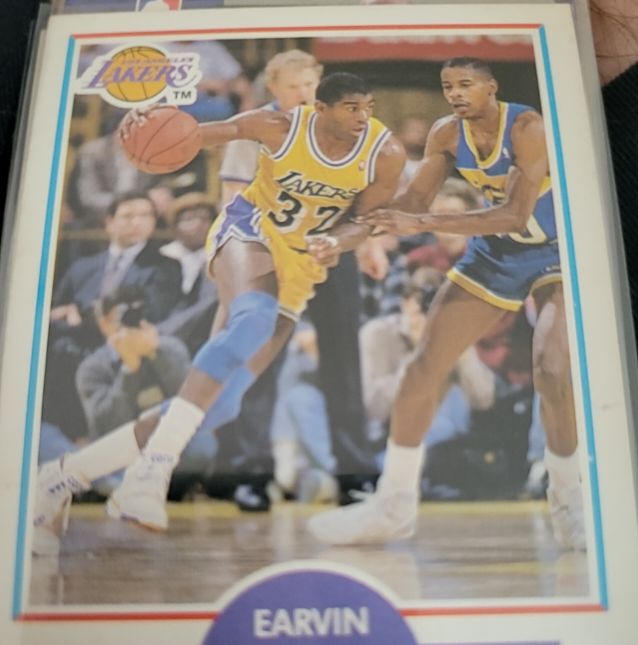 1990 Fleer #93 Earvin Magic Johnson — front