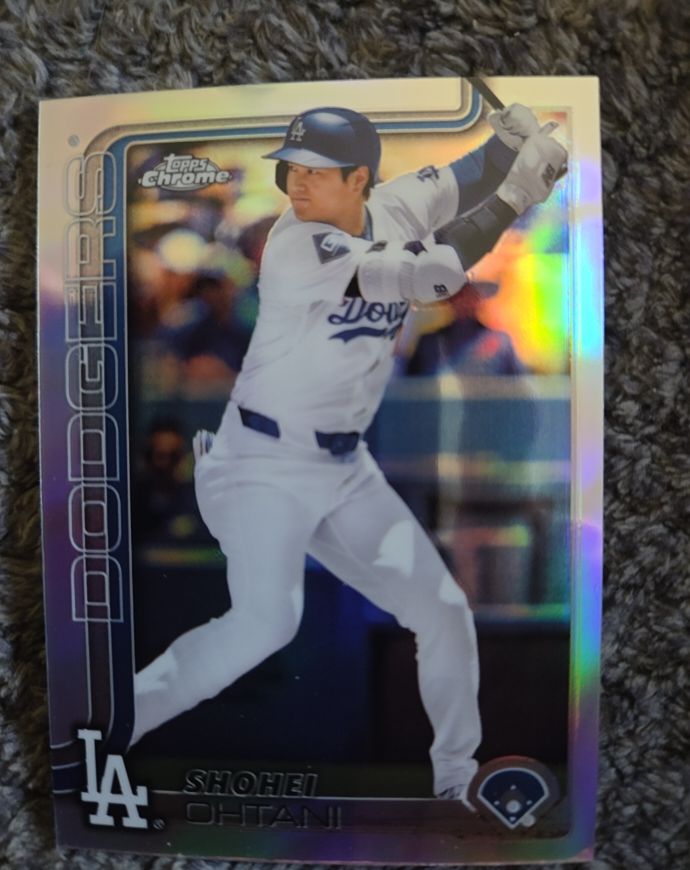 2026 Topps Chrome #6 Shohei Ohtani — front