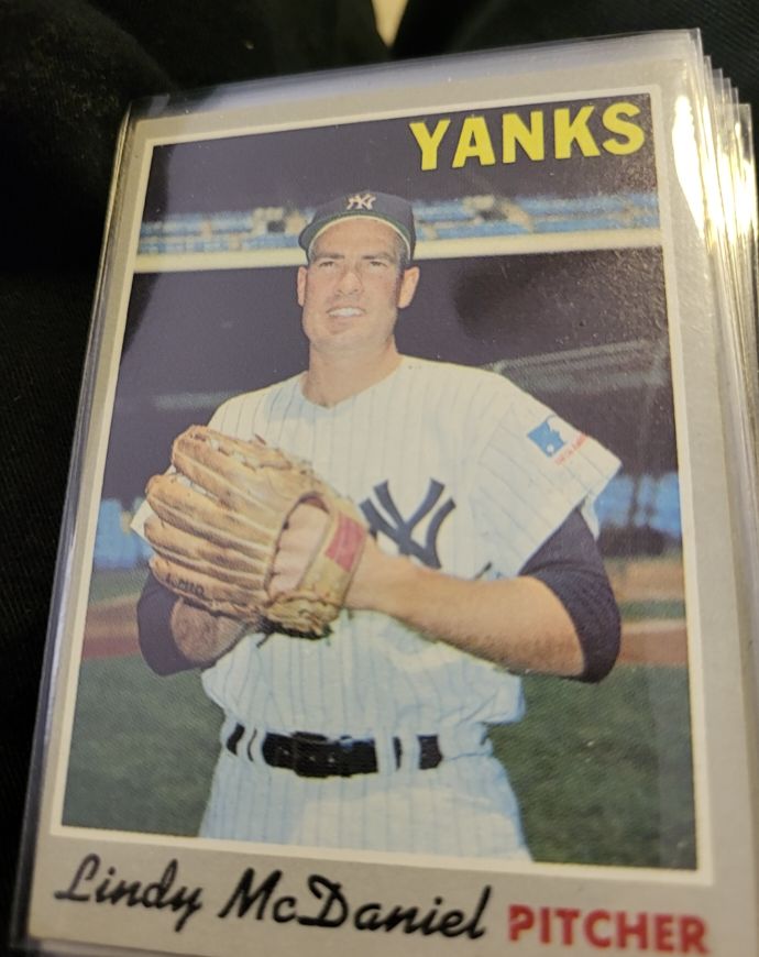 1970 Topps #493 Lindy McDaniel — front