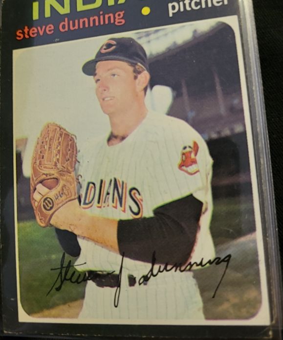1971 Topps #294 Steve Dunning Cleveland Indians — front