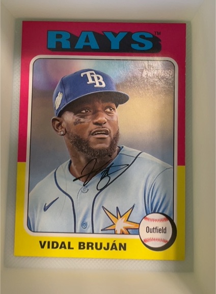 2024 Topps Heritage #215 Vidal Bruján — front