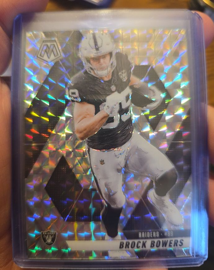 2025 Panini Mosaic #5 Brock Bowers Silver Mosaic Prizm — front