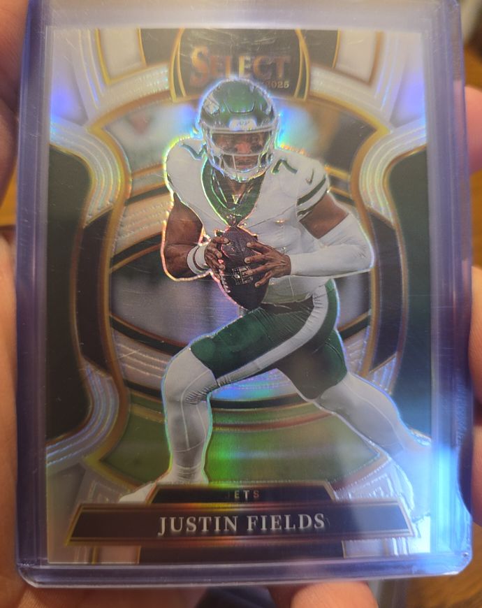 2025 Panini Select #75 Justin Fields — front