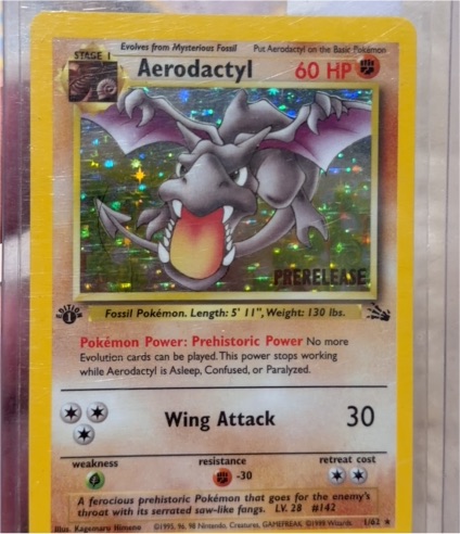 1999 Pokémon Fossil #1 Aerodactyl Prerelease Holo — front