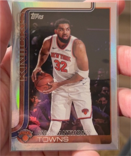 2025-26 Topps #19 Karl-Anthony Towns — front