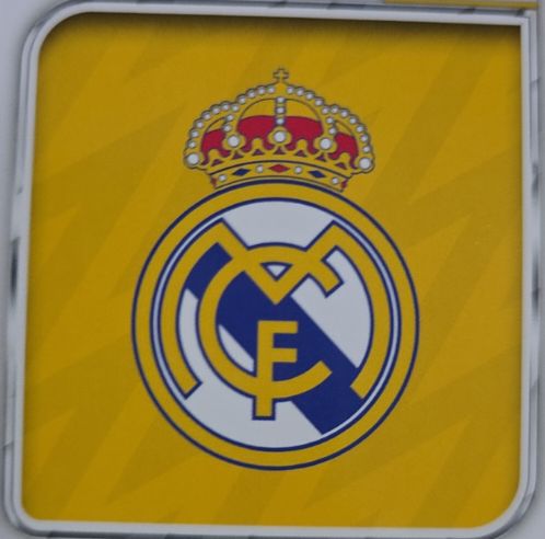 2021-22 Topps Match Attax UCL #226 Real Madrid Team Badge — front