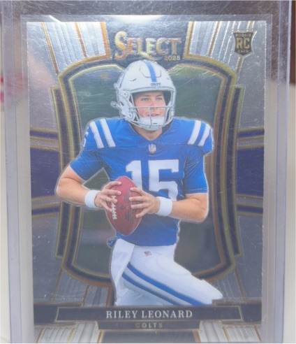 2025 Panini Select #133 Riley Leonard — front