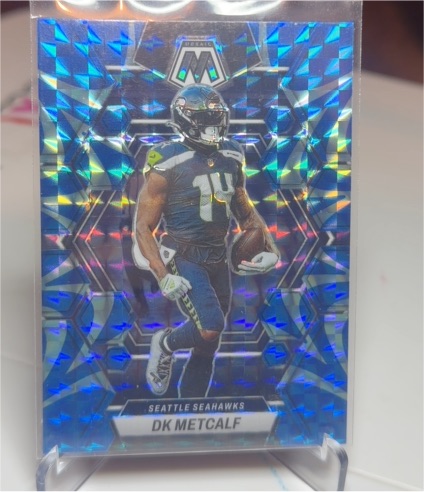 2023 Panini Mosaic #222 DK Metcalf Reactive Blue — front