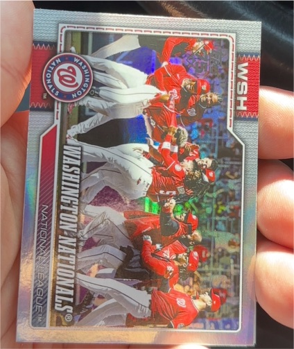 2026 Topps Series 1 #266 Washington Nationals Rainbow Foil — front