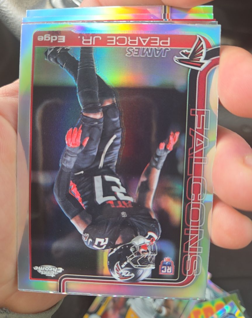2025 Topps Chrome #351 James Pearce Jr. — front