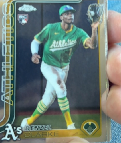 2025 Topps Chrome Update #USC15 Denzel Clarke — front