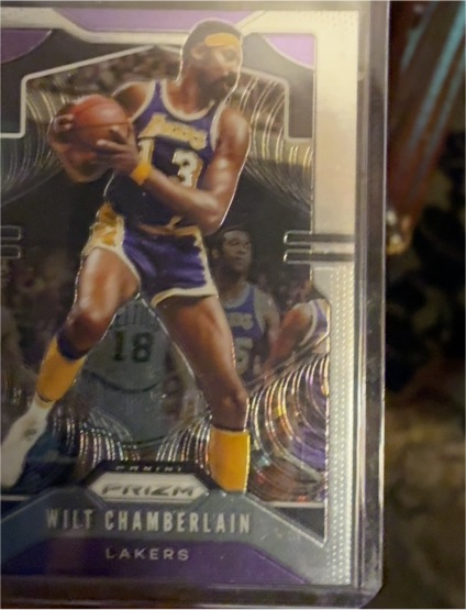 2019-20 Panini Prizm #18 Wilt Chamberlain — front