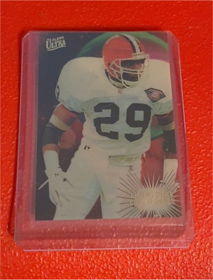 1995 Fleer Ultra #9 Eric Turner — front