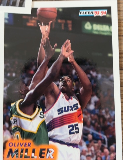 1993-94 Fleer #170 Oliver Miller — front