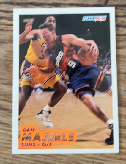 1993-94 Fleer #169 Dan Majerle — front
