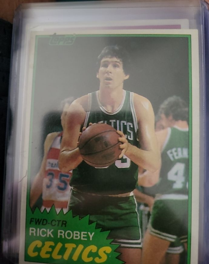 1981 Topps #E76 Rick Robey Boston Celtics — front