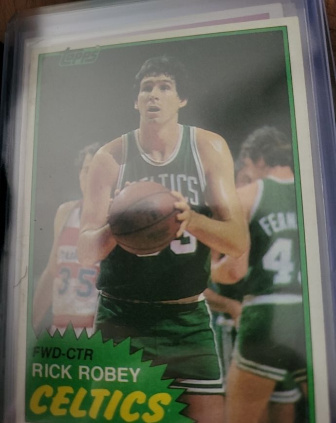 1981-82 Topps #76E Rick Robey Boston Celtics — front